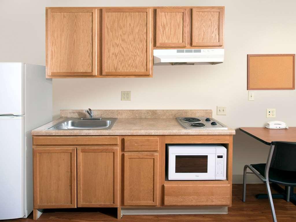 Extended Stay America Select Suites - El Paso - East Room photo