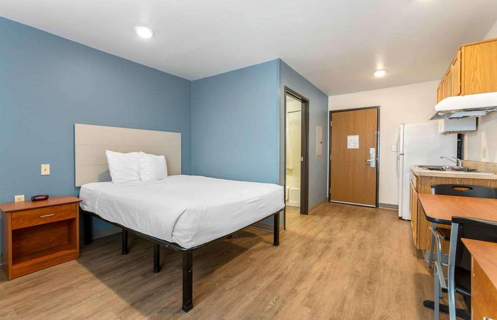 Extended Stay America Select Suites - El Paso - East Room photo
