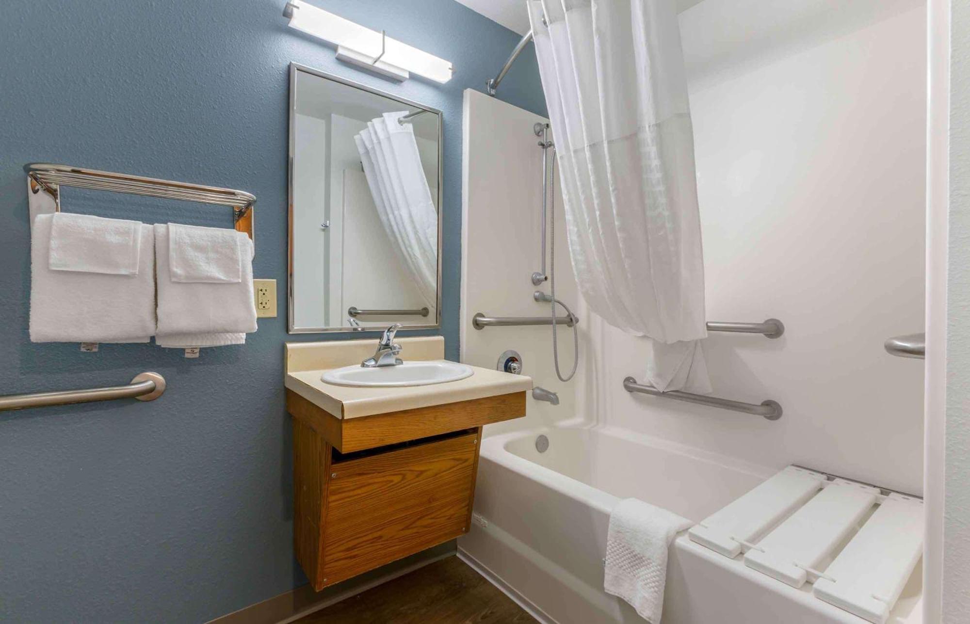Extended Stay America Select Suites - El Paso - East Exterior photo