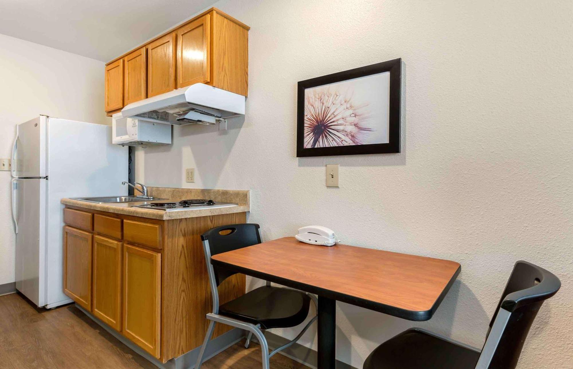 Extended Stay America Select Suites - El Paso - East Exterior photo